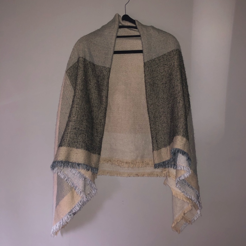 Square Scarf / Poncho